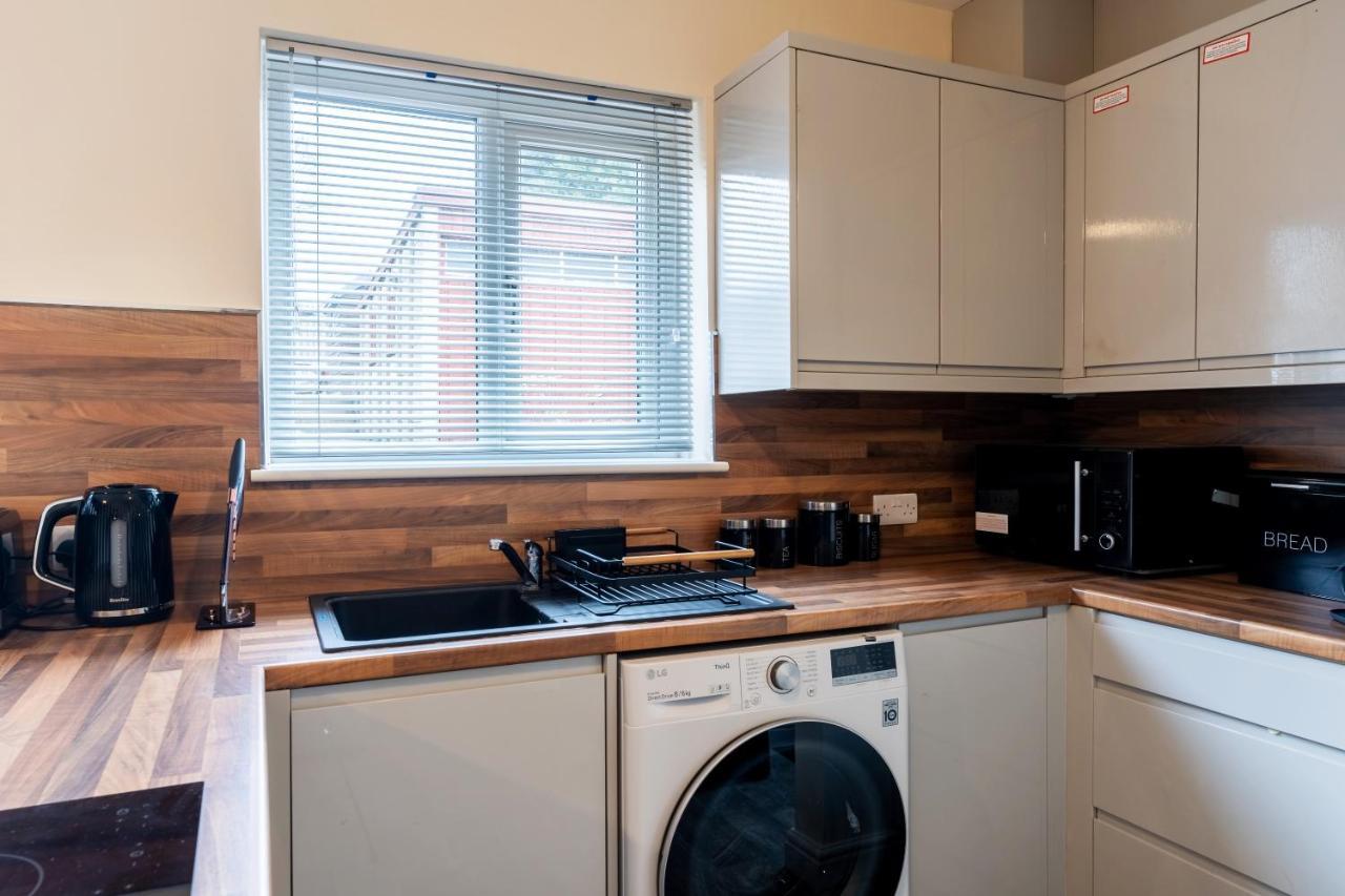 Guests Rated Exceptional 3 Bed House, Homely Comforts , Close To Amenities And Centre Apartment Sheffield